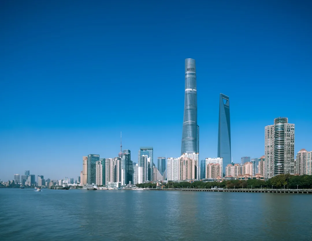家庭及企业消毒液选型对比：次氯酸与季铵盐方案优劣分析
