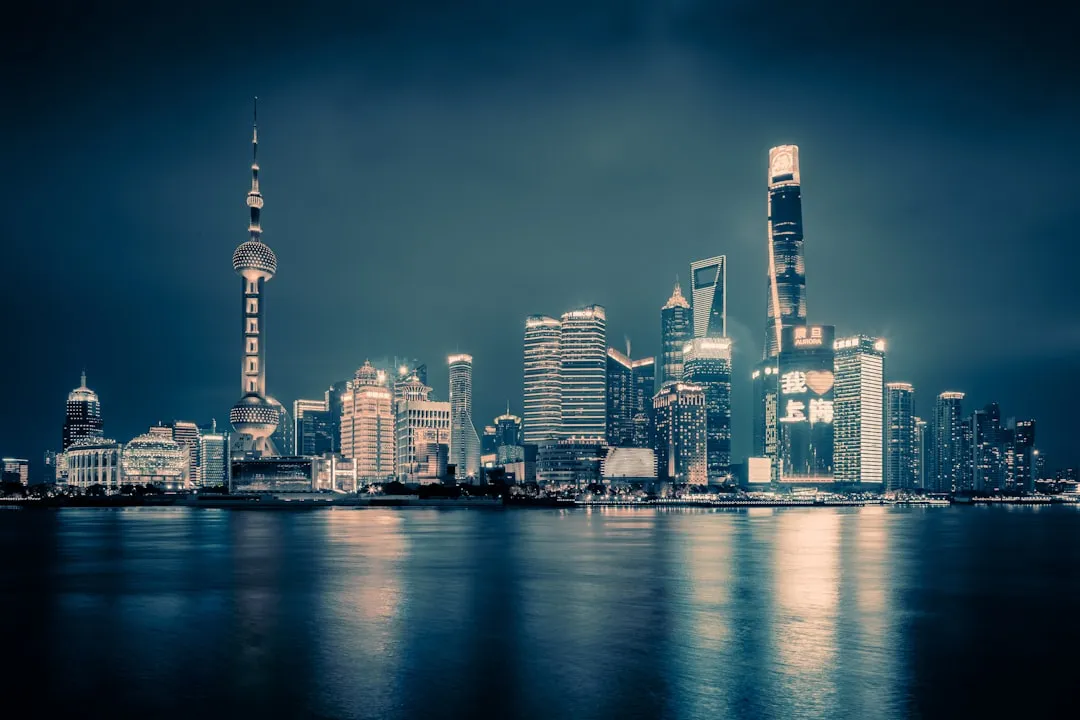 洗衣液与洗洁精产品对比分析：日化清洁用品在家庭及企业场景的应用差异